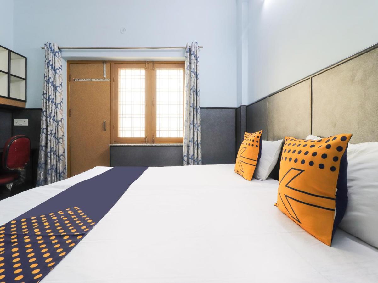 Spot On 82236 Aryan Home Stay Jhajra Ngoại thất bức ảnh