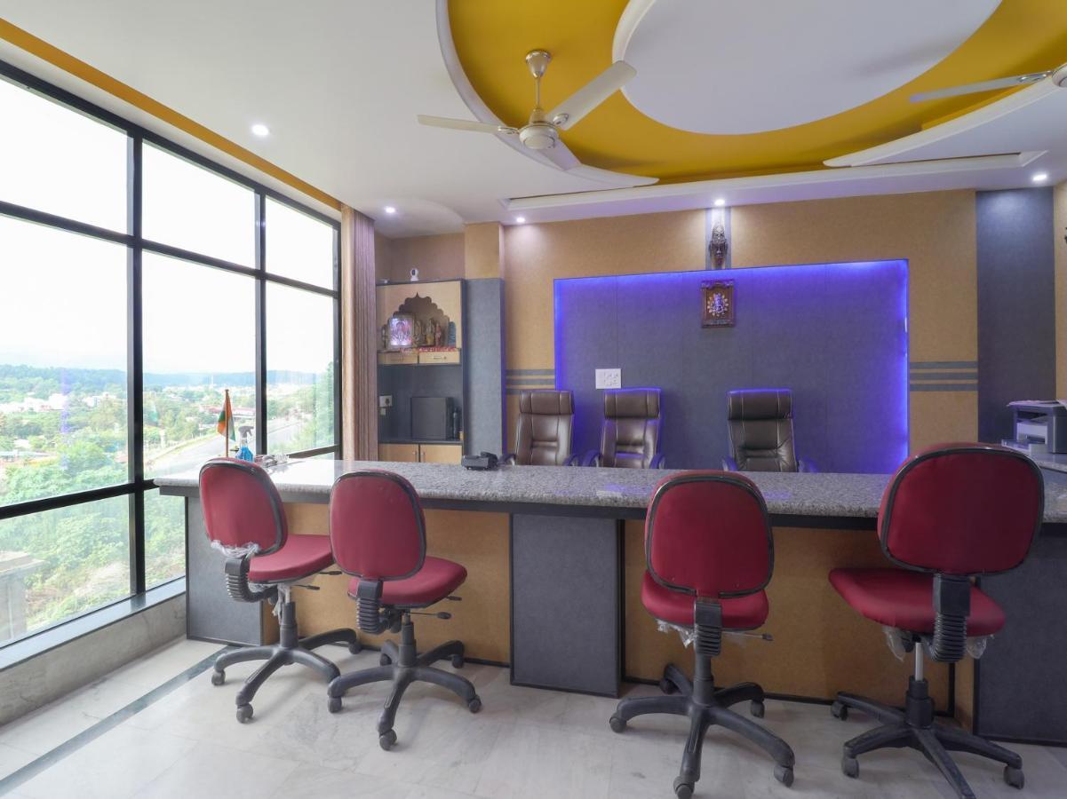 Spot On 82236 Aryan Home Stay Jhajra Ngoại thất bức ảnh